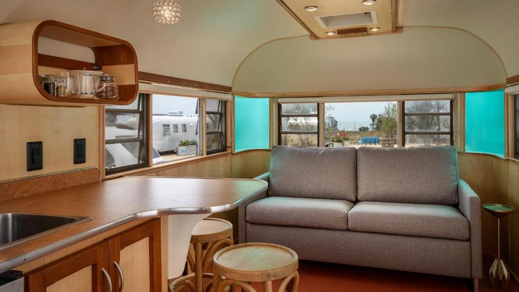 Waypoint Ventura photo
