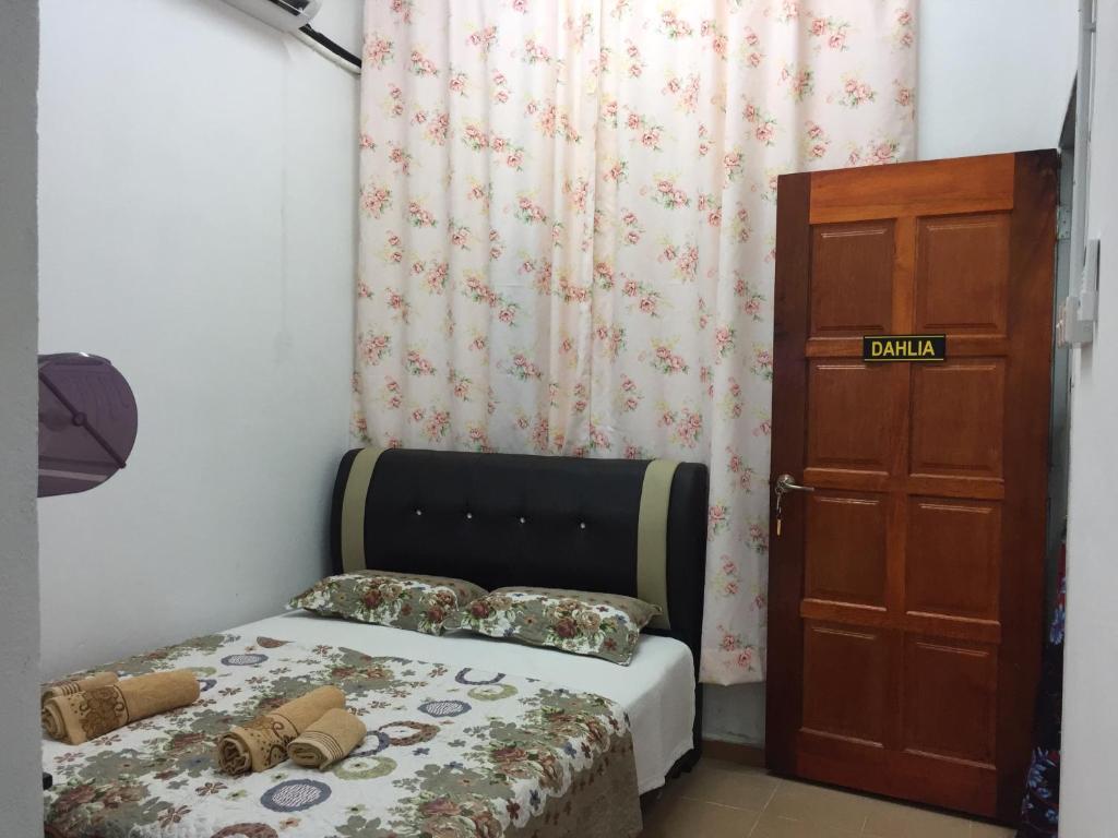 Bunga Raya Guest House BALING photo