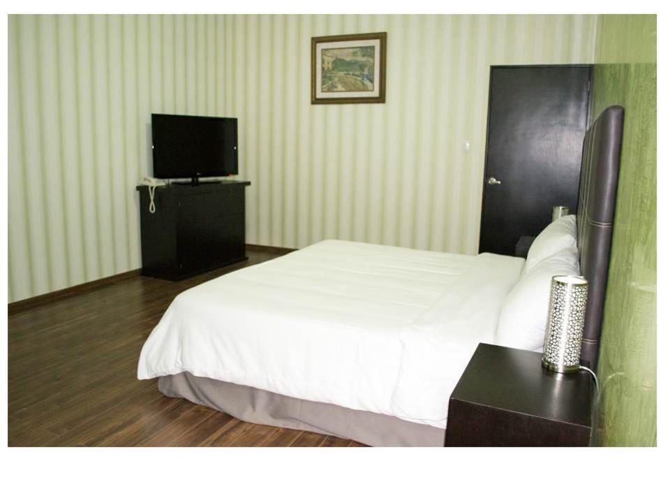 Hotel Doña Juana Cecilia Plaza Jalisco in Ciudad Madero, Mexico - 20  reviews, price from $37 | Planet of Hotels