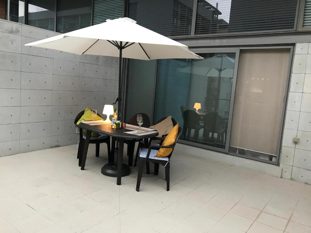 Loft with terrace 24m2, swimming pool and garage photo