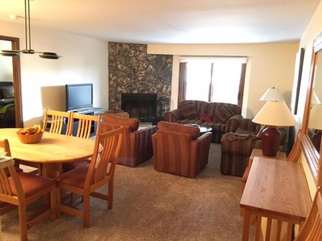 Premium Riverfront Resort Studio in Avon (CO) reviews, prices