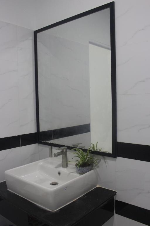 Phuc Hau Hotel. photo