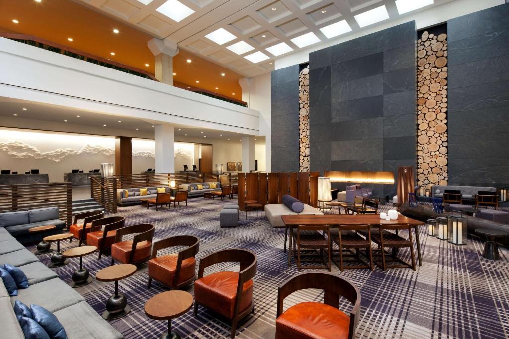 Hyatt Regency Minneapolis, Minneapolis