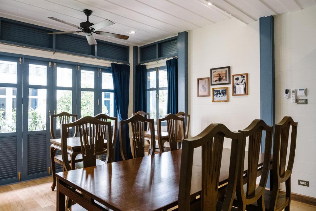 班瓦赫拉酒店 (Baan Vajra)