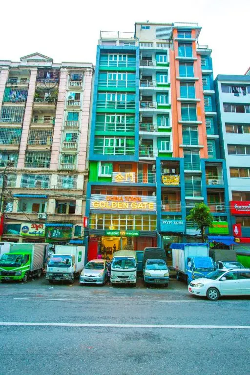 Golden Gate China Town Hotel, hotel in Yangon
