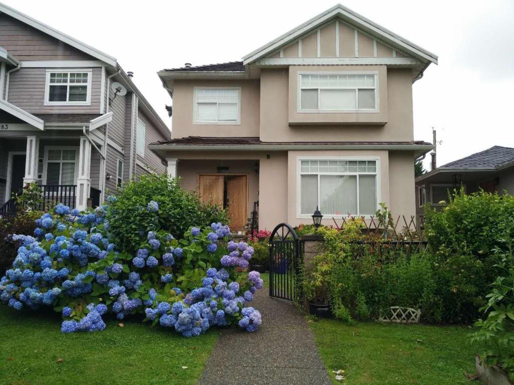 Helen's House / Close to Skytrain and Airport — Hotel in Vancouver (BC)