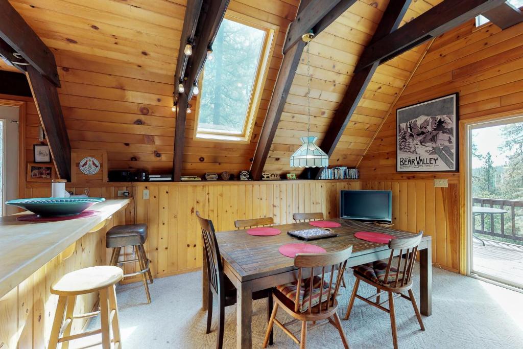 Stiles Mountain Hideaway photo