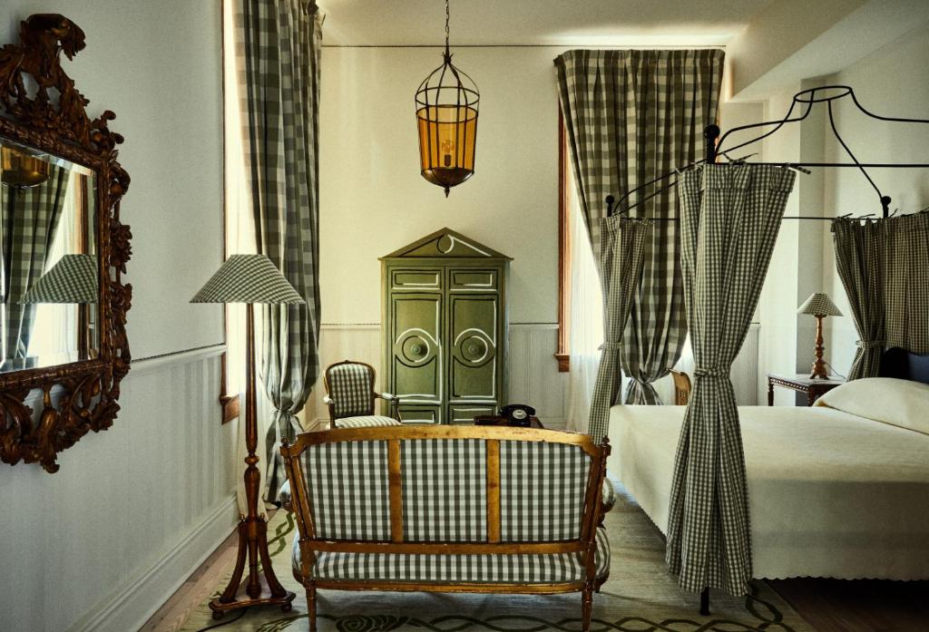 Hotel Peter and Paul — Hotel in New Orleans (LA)