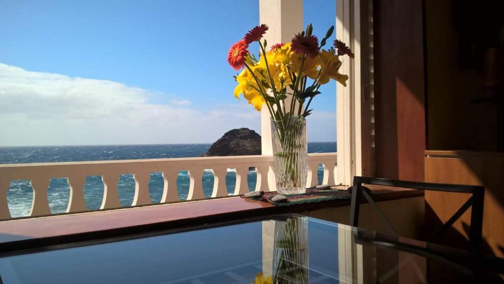CALETA LOS ROQUES — Hotel in Tenerife