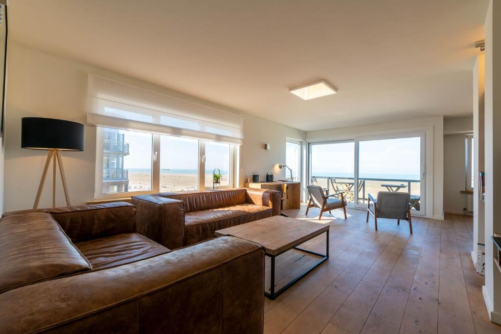 особняк daniel's lane residence в нью-йорке. вид на океан. спальня с видом на море. Sea view отзывы. вилла у океана.