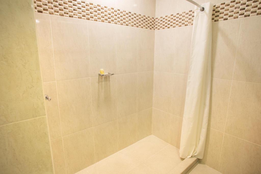 Hotel Plaza Calzada - 5
