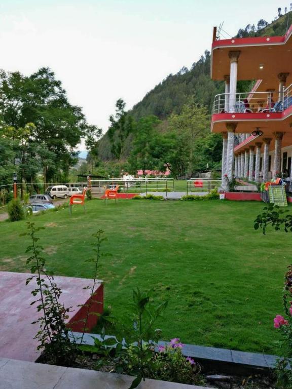 Hotel Mountain Track - Taranna Balakot photo