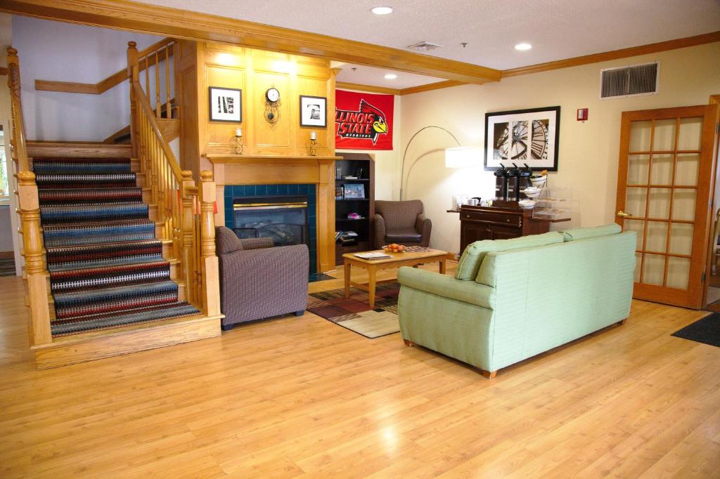 Country Inn & Suites by Radisson, Bloomington-Normal West, IL 館内設備