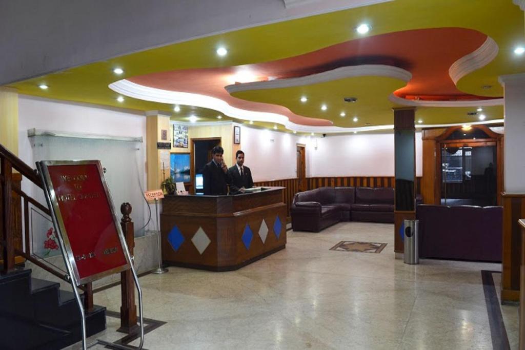 Lobby, Hotel Jupiter in Manali