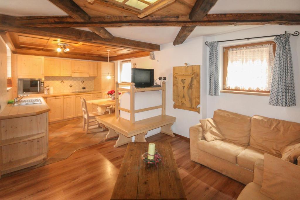 Tabia Elisa — Hotel in Campitello di Fassa
