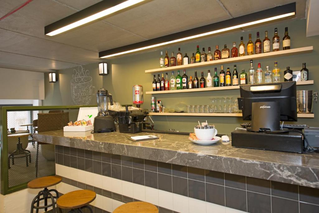 Pub/Lounge