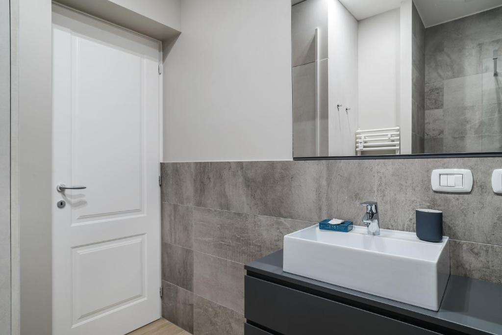 San Petronio Central Studio photo