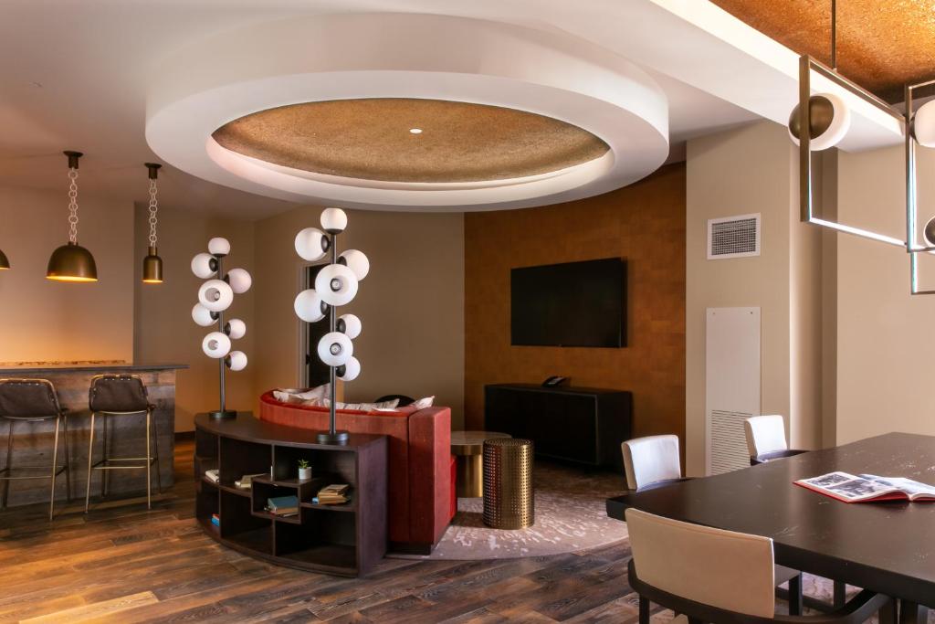 Bobby Hotel Nashville photo