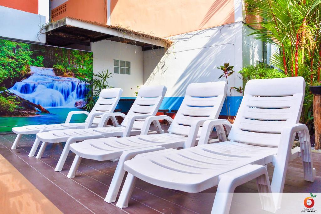 Swimming pool, The Orange City Resort in Krabi