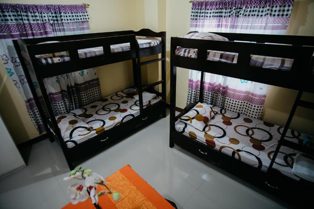Sleepadz - Capsule Beds Dormitel in Magsaysay Ave Naga photo