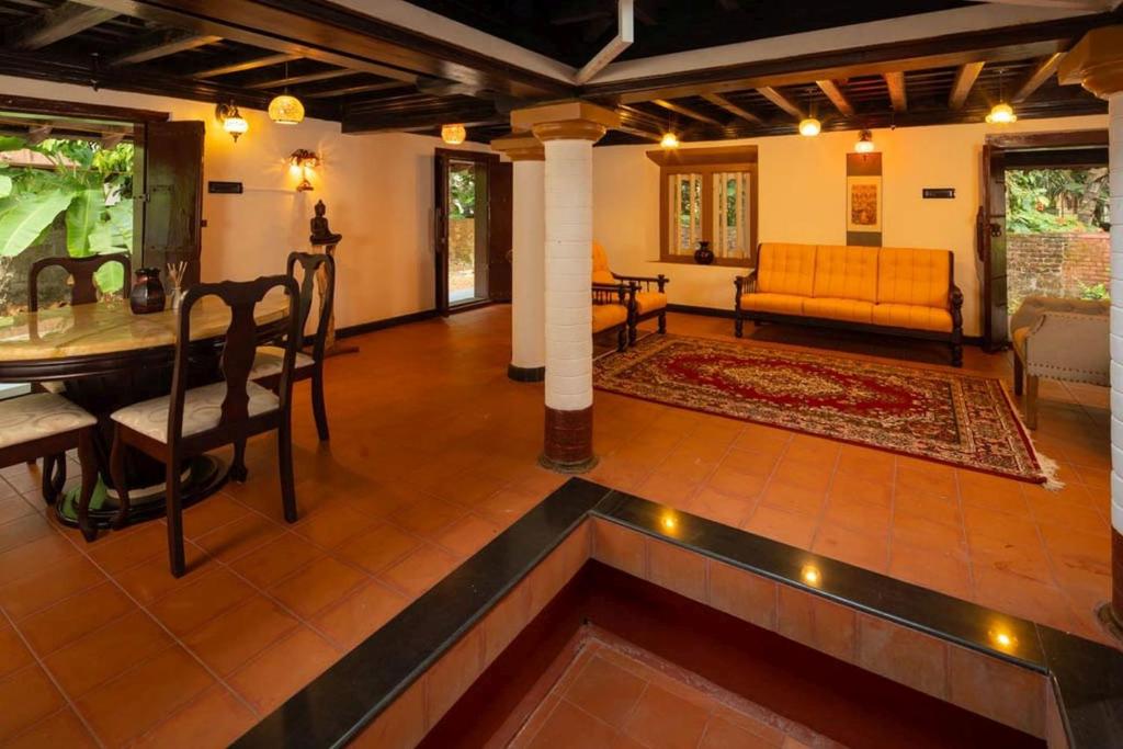 Kunnampath Heritage Nalukettu photo