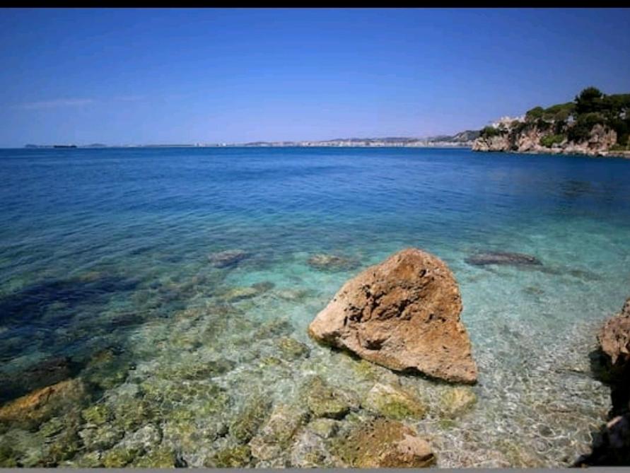 Vila Rina at Aquamarine Residence photo