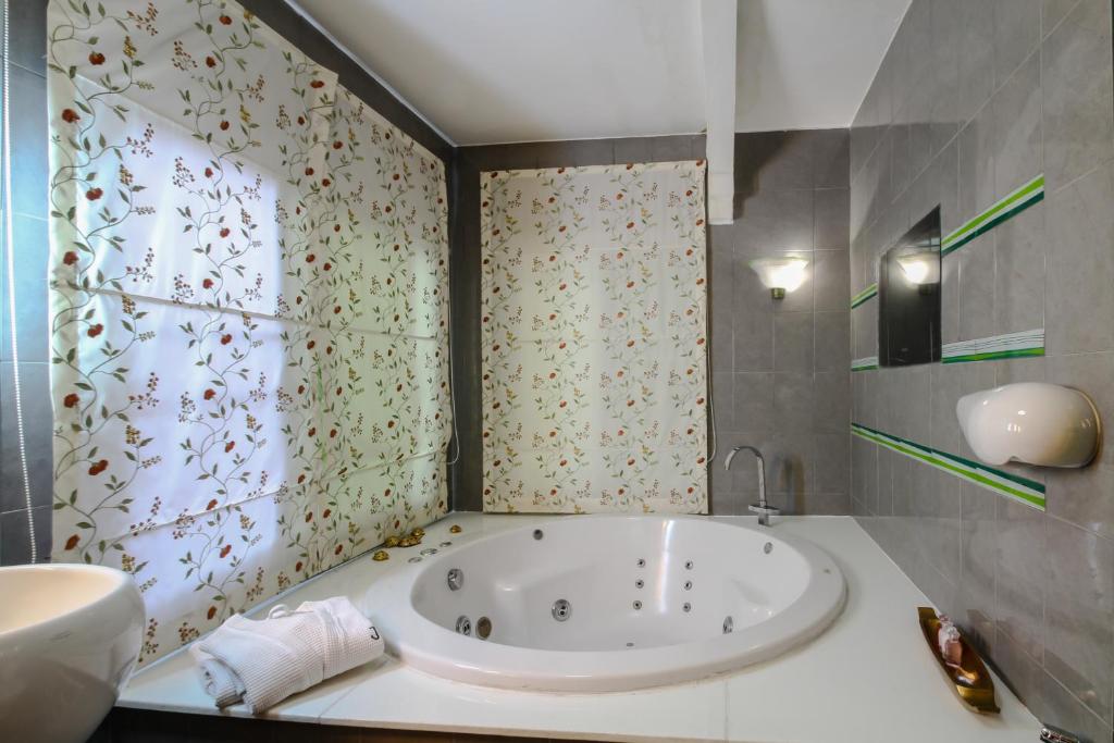 Hot tub, Lamduan Boutique Homestay in Chiang Mai