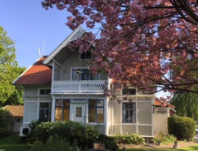 Villa Frideborg，位于Henån的酒店