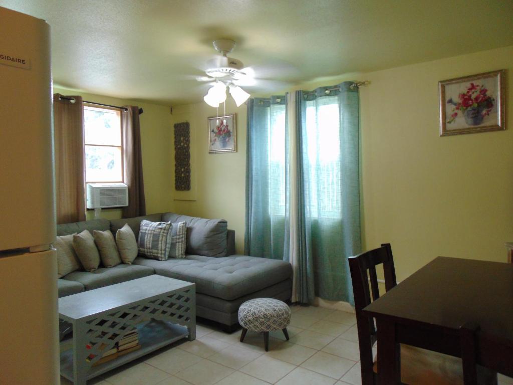 Pauhana Apartment — Hotel in Kalaoa (HI)