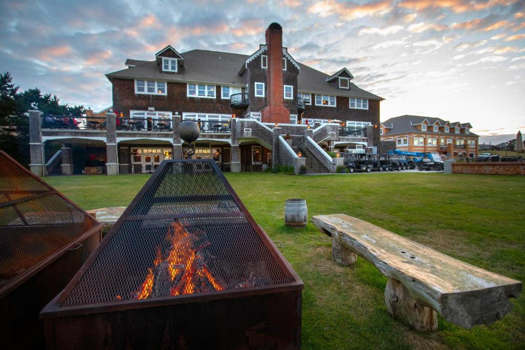 McMenamins Gearhart Hotel — Hotel in Gearhart (OR)
