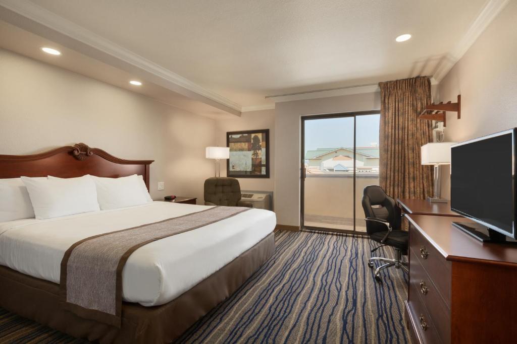 Days Inn By Wyndham Eureka Ca Photo 25