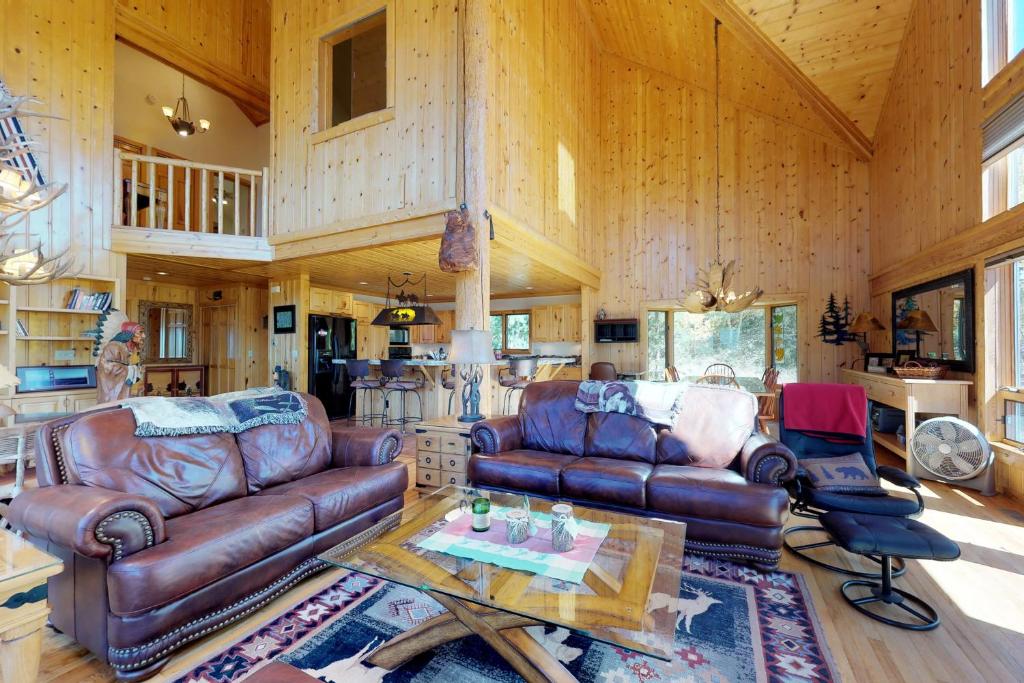 Hamilton Creek Cabin photo