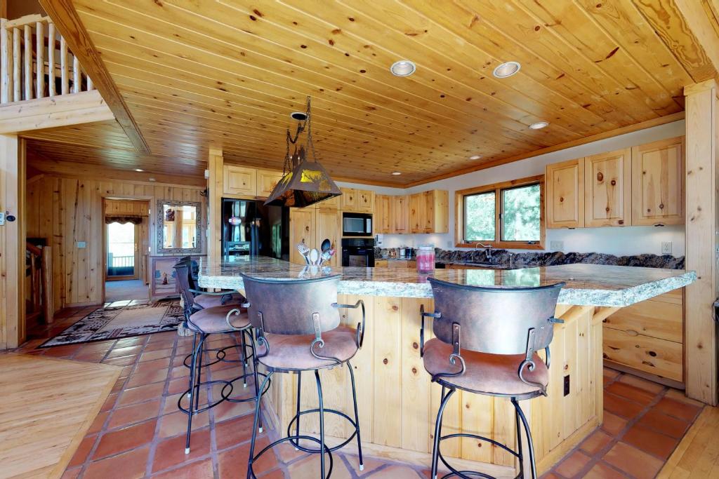Hamilton Creek Cabin photo