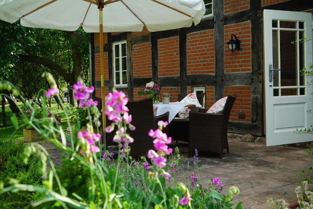 Ferienhaus im Bauerngarten photo