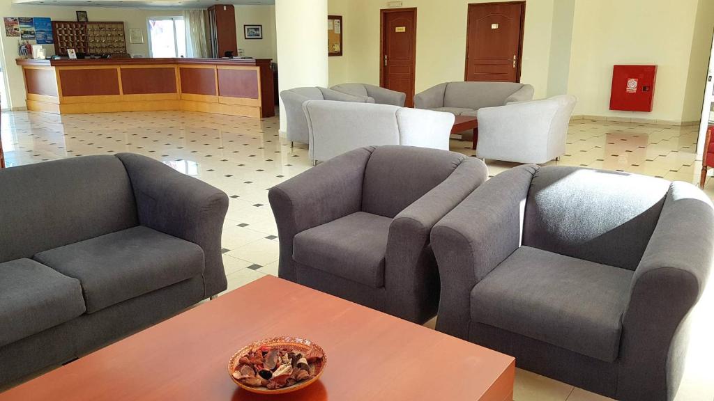 フロント・ロビー