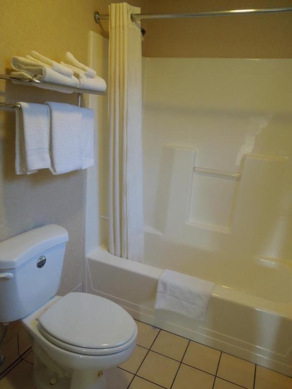 Value Inn East Stroudsburg photo