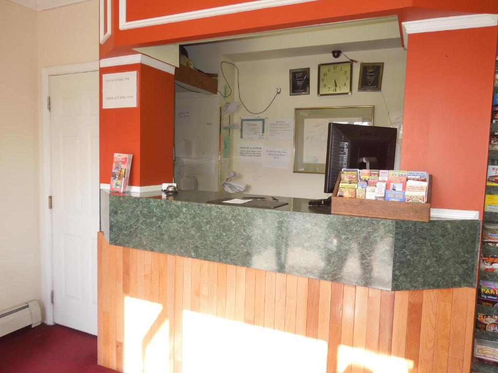 Value Inn East Stroudsburg photo