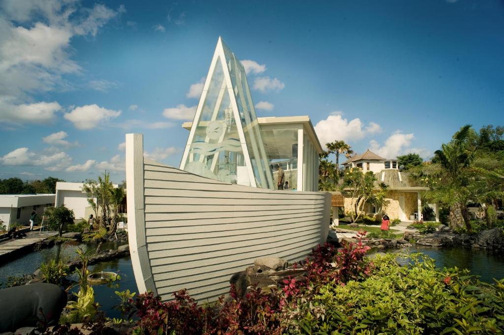 Noah Villa and Chapel photo