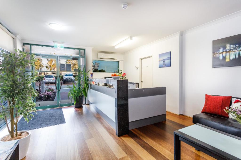 Perth Ascot Central Apartment Hotel