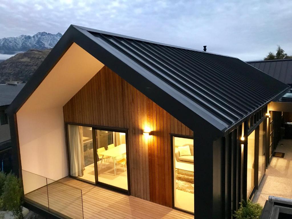 Doc Wells Lane Luxury Apartment — Hotel in Queenstown