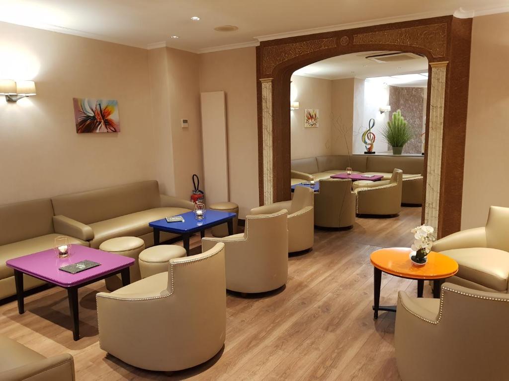 Hotel Champerret Elysees