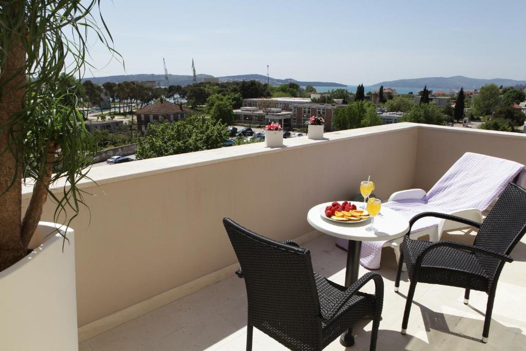 Hotel Bellevue Trogir photo