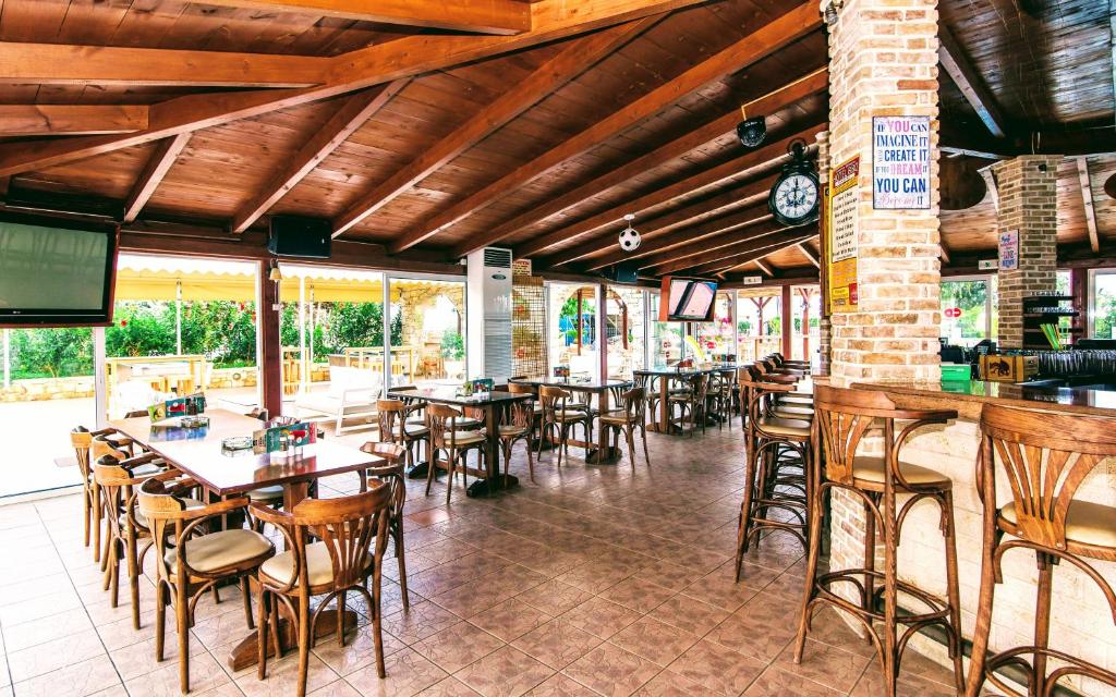 Bar/lounge