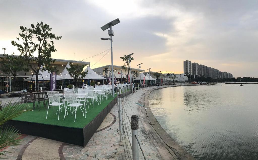 Surrounding environment, T11 Popula Condo by Prathomlerk in Bangkok