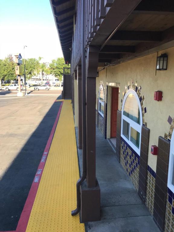 Hacienda Motel photo