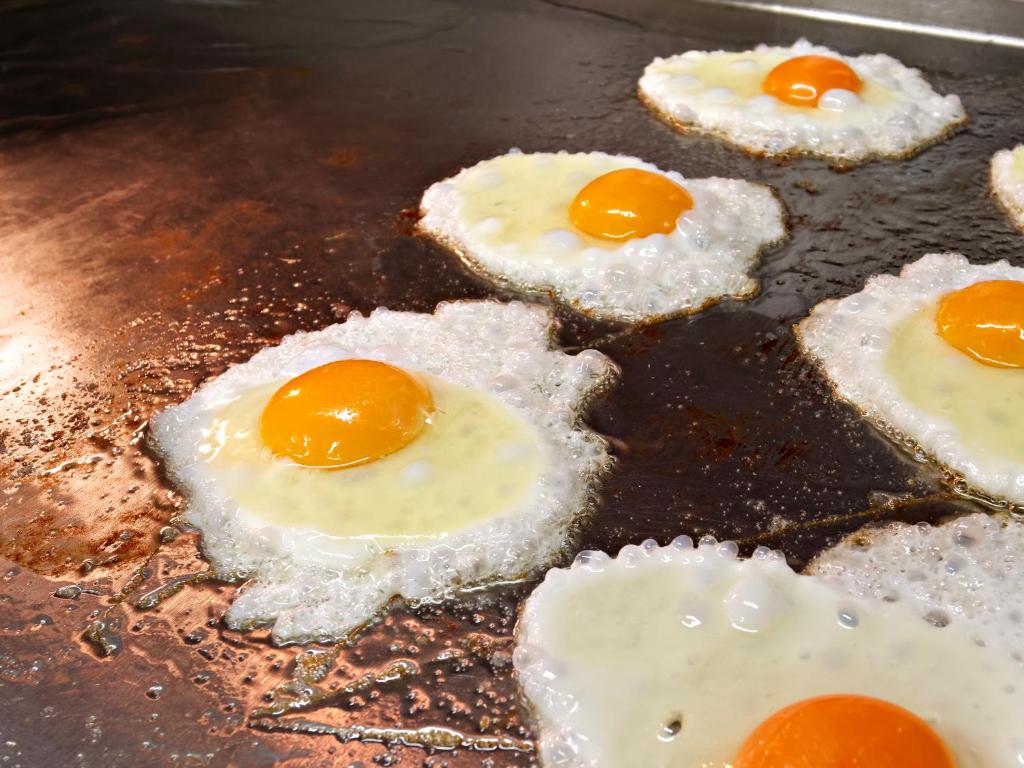 อาหารและเครื่องดื่ม