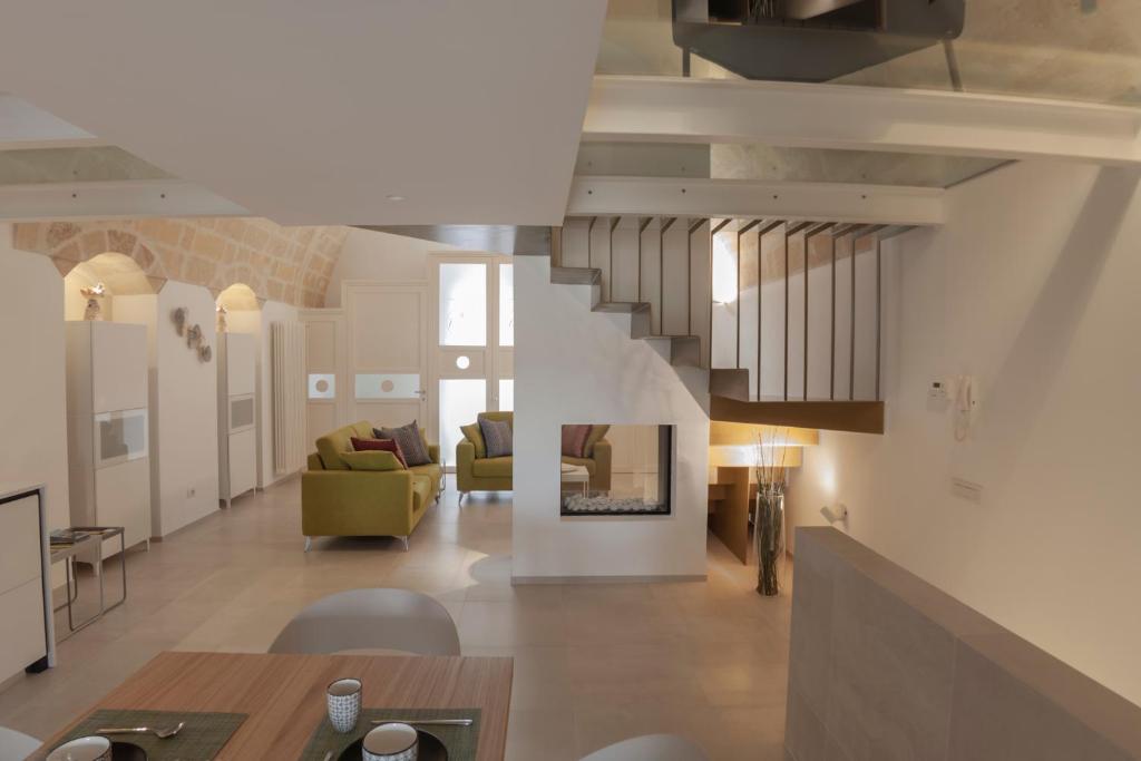 LAMIA MATERA 11 - 5