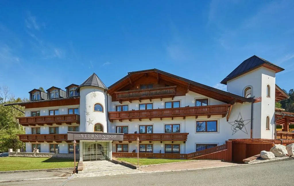 Hotel ZUM STERNENHOF, hotel in Kössen