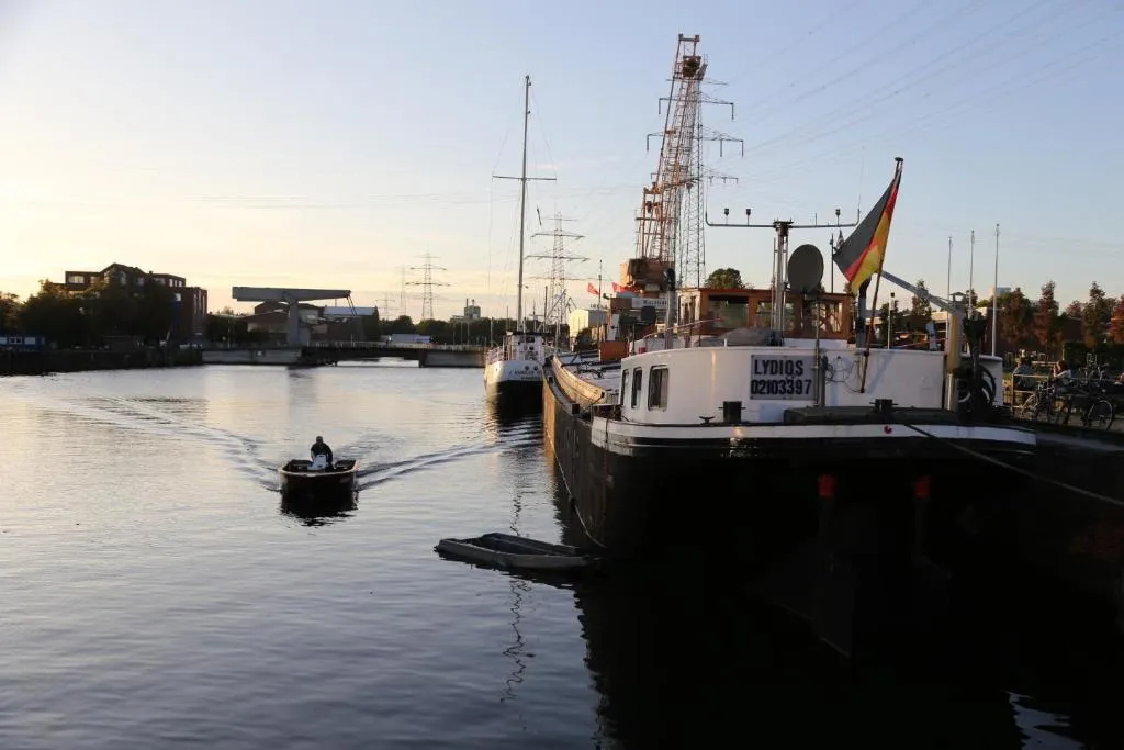 Schiffshotel "Schlafen im Hafen", Hotel in Hamburg