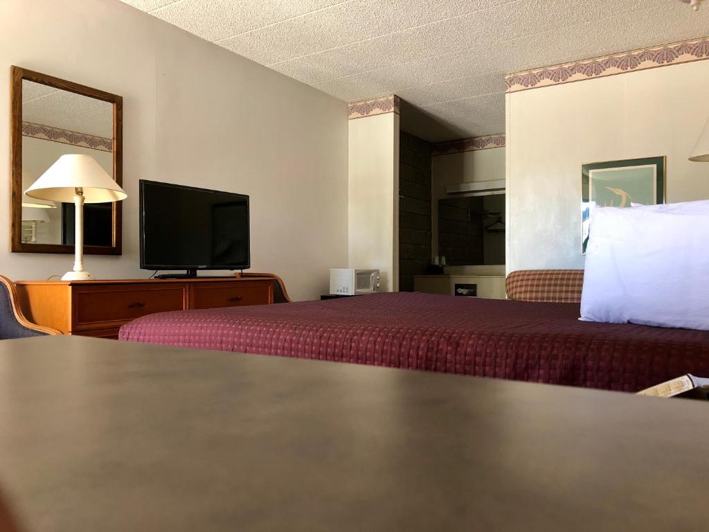 Kewanee Motor Lodge photo